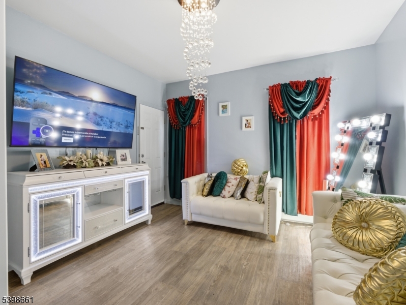 Paterson City, NJ 07501,31 Dover St