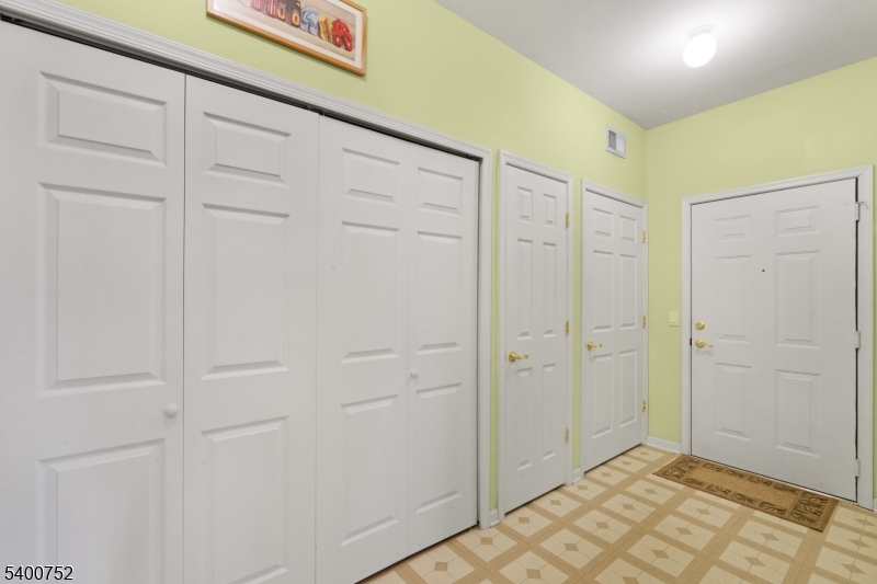 Keansburg Boro, NJ 07734,276 Beachway Ave Unit 8 #8