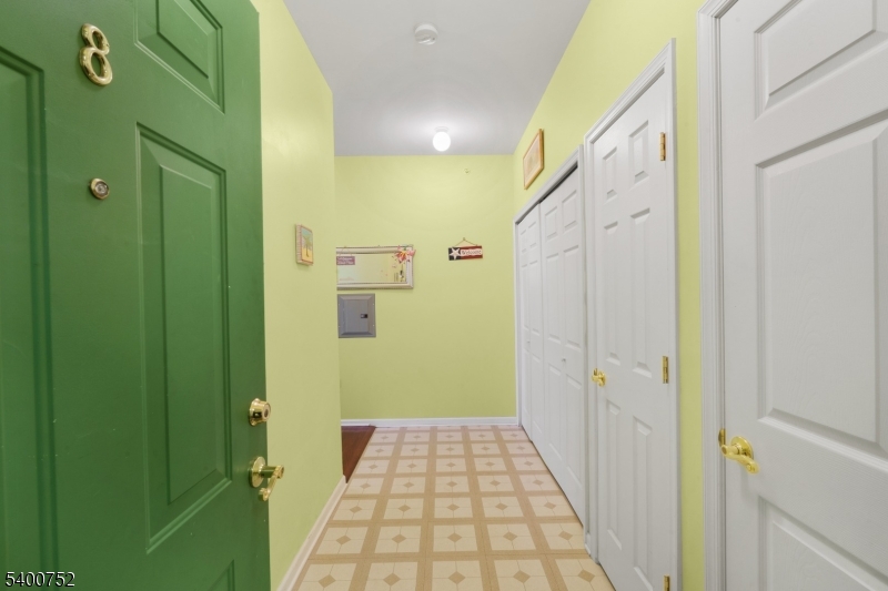 Keansburg Boro, NJ 07734,276 Beachway Ave Unit 8 #8