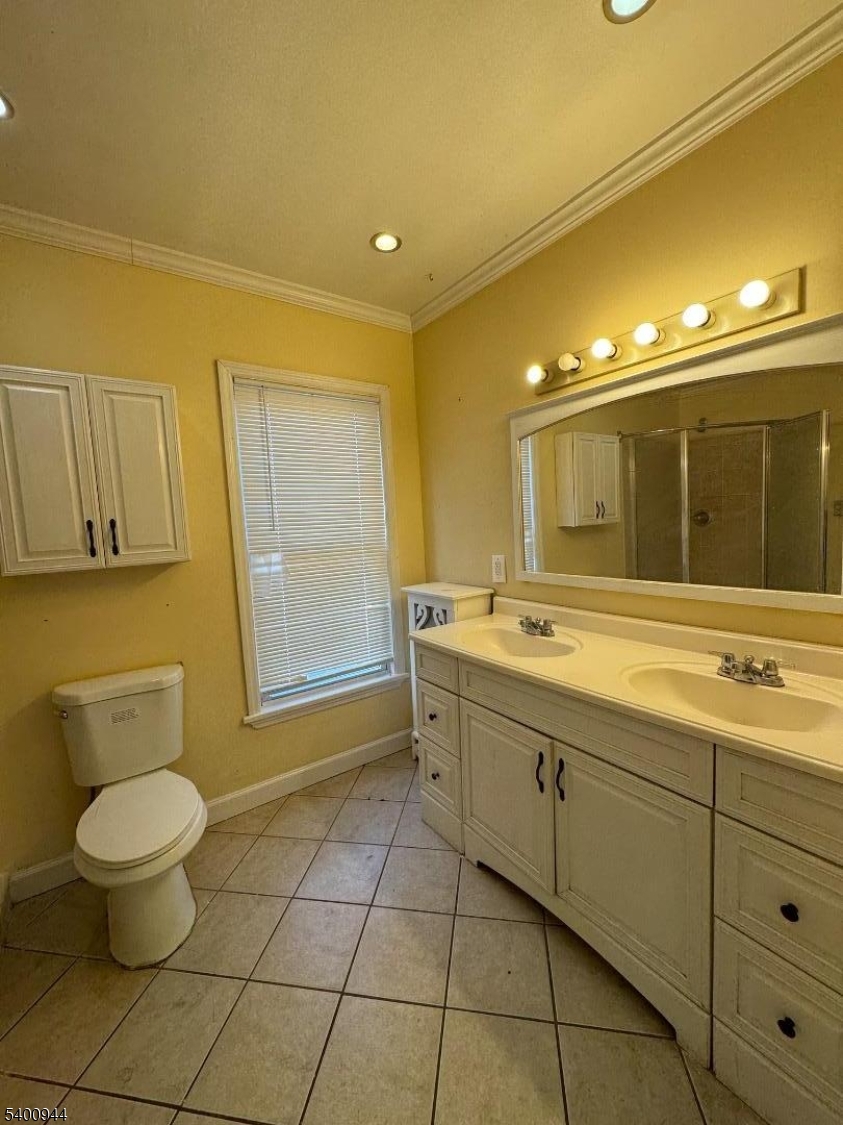 Elizabeth City, NJ 07201,1141-1143 Louisa St