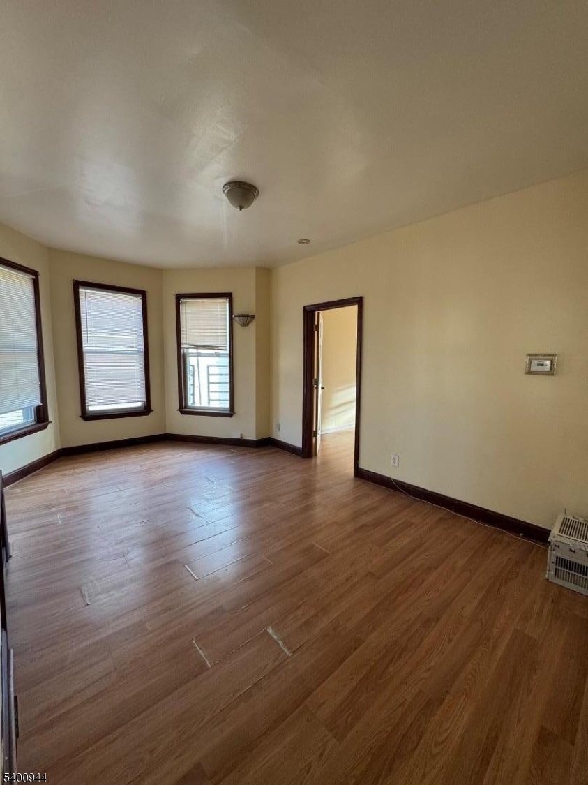 Elizabeth City, NJ 07201,1141-1143 Louisa St