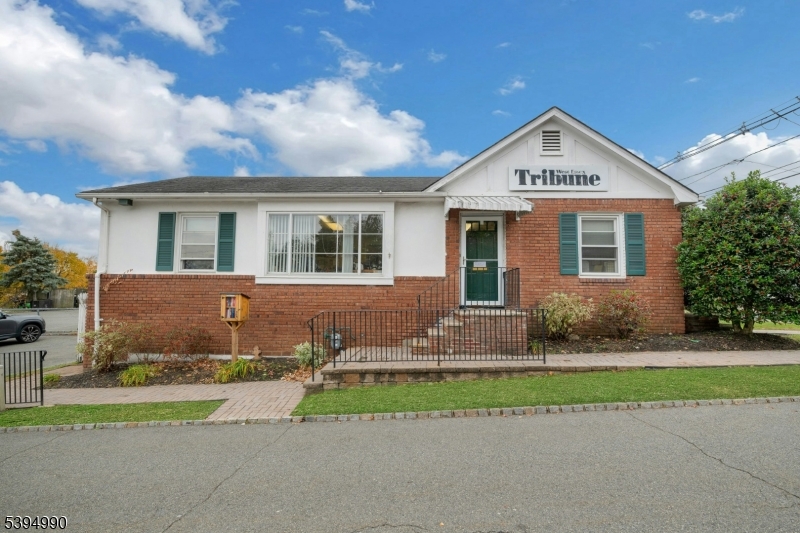 Livingston Twp., NJ 07039,495 S Livingston Ave