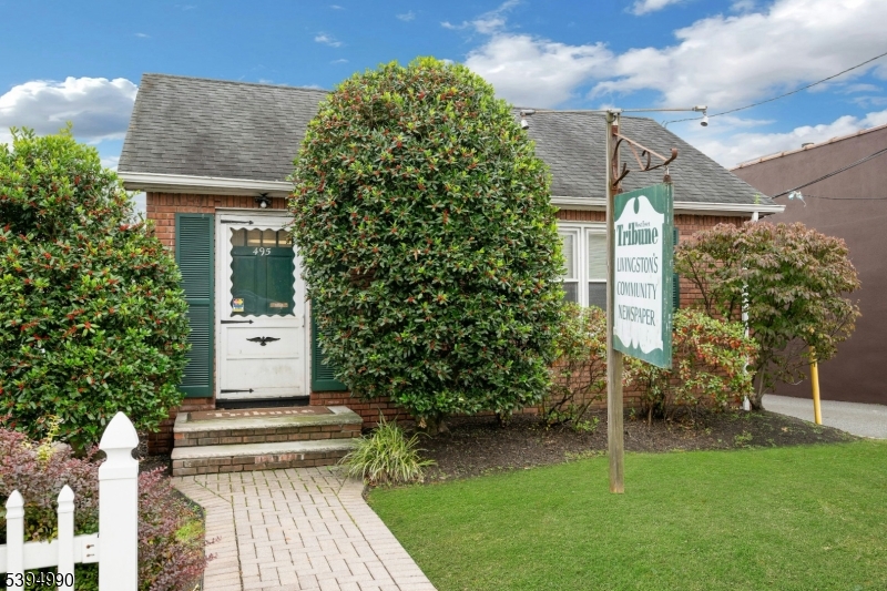 Livingston Twp., NJ 07039,495 S Livingston Ave