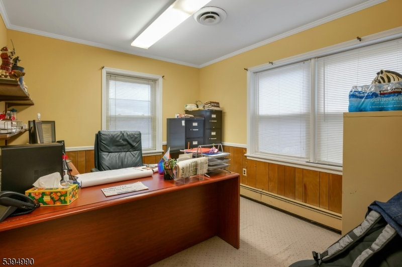 Livingston Twp., NJ 07039,495 S Livingston Ave