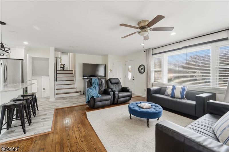 Piscataway Twp., NJ 08854,10 Maplehurst Ln