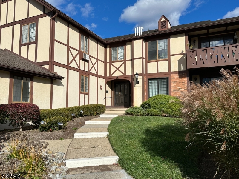 Chatham Twp., NJ 07928,4E Avon Ct