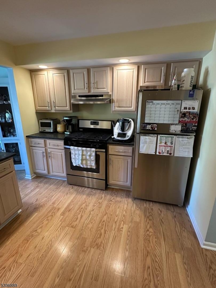 Chatham Twp., NJ 07928,4E Avon Ct