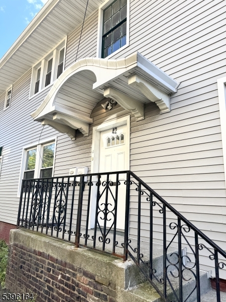 Newark City, NJ 07108,42 CLINTON PL UNIT 2