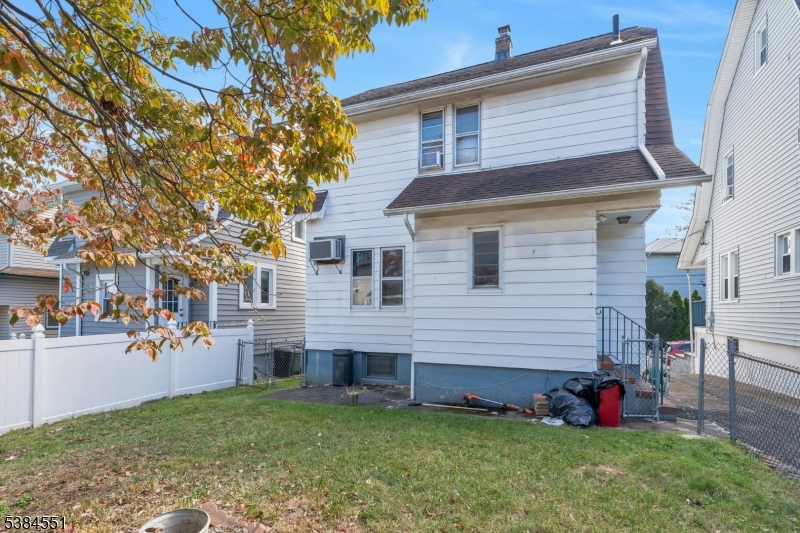 Clifton City, NJ 07011,256 Hamilton Ave