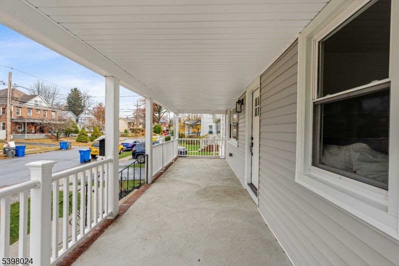 Dunellen Boro, NJ 08812,709 Front St