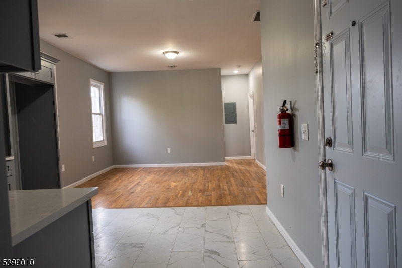 Irvington Twp., NJ 07111,59 Campfield St #1L