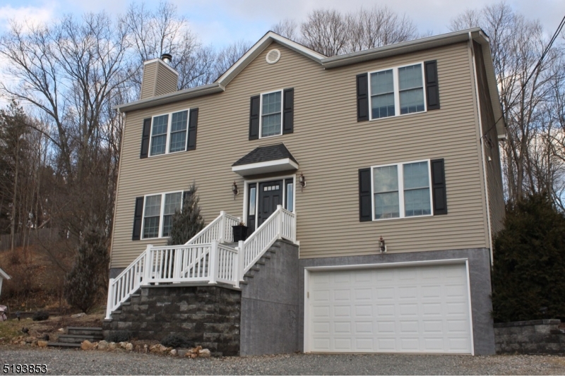 Peapack Gladstone Boro, NJ 07977,58 Main St