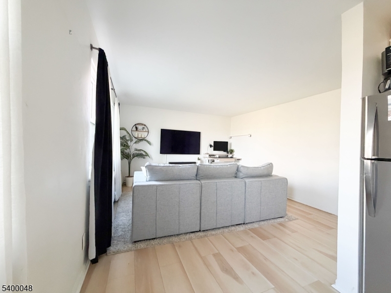 Springfield Twp., NJ 07081,300 Wilson Rd #24D