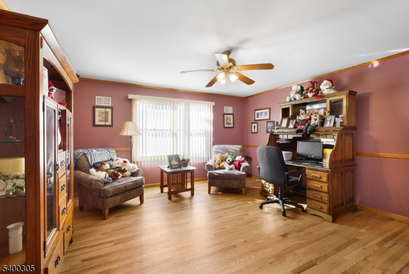 Kearny Town, NJ 07032,17 Pleasant Pl