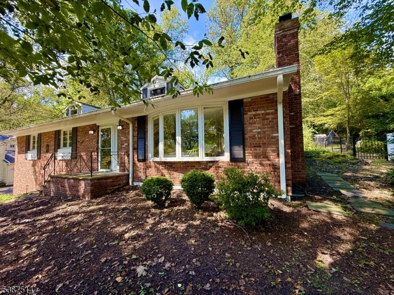 1450 Deer Path, Mountainside Boro, NJ 07092