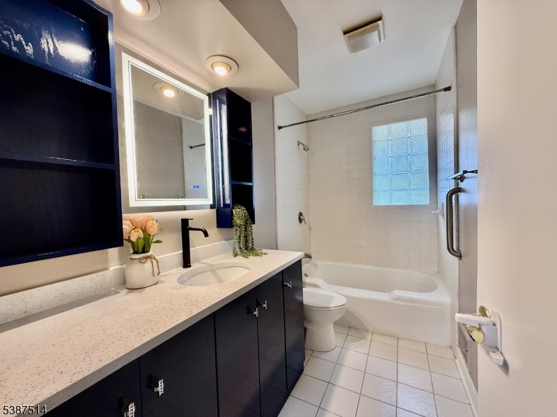 Mountainside Boro, NJ 07092,1450 Deer Path