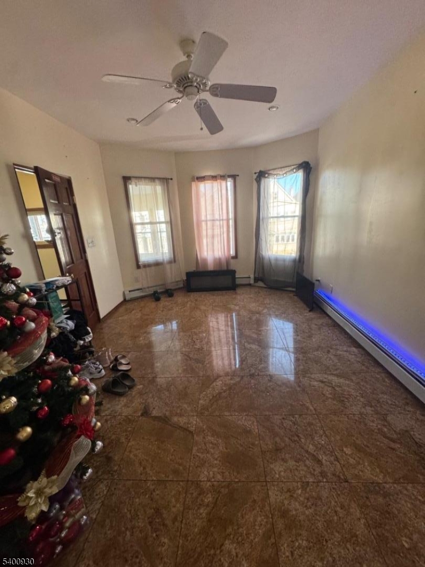 Passaic City, NJ 07055,25 Burgess Pl