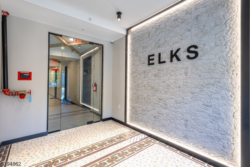 Phillipsburg Town, NJ 08865,75 South Main St #405