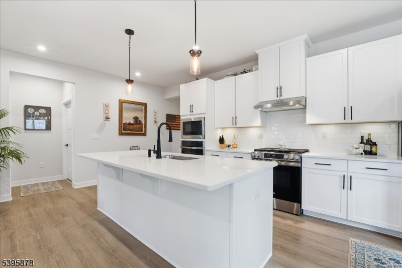 Mansfield Twp., NJ 07865,5 Thomas Knoll Blvd