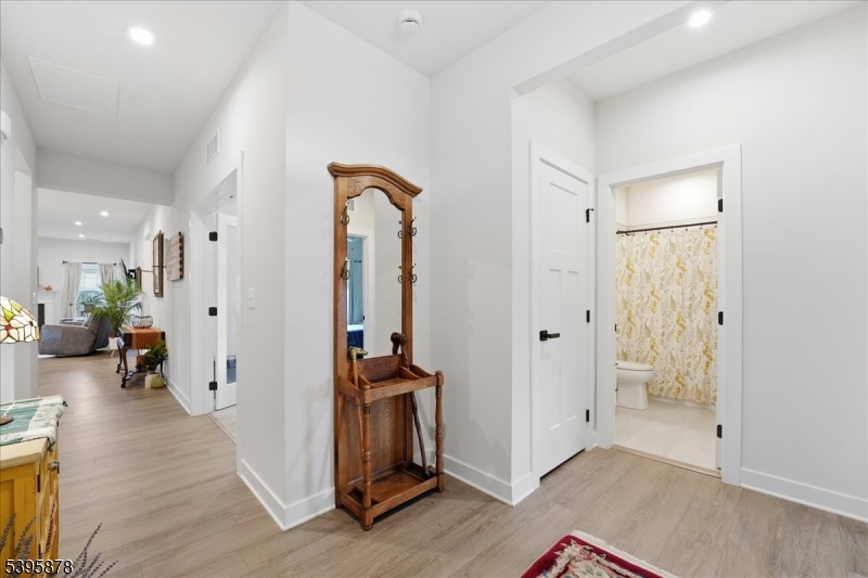 Mansfield Twp., NJ 07865,5 Thomas Knoll Blvd