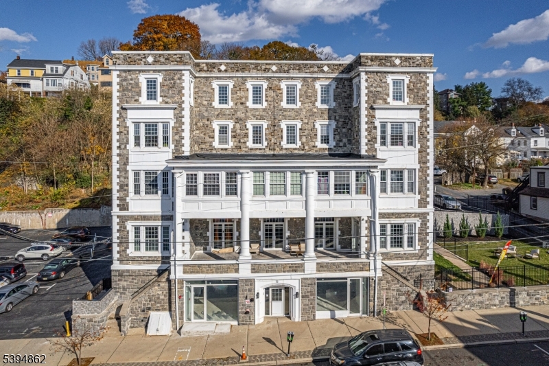 Phillipsburg Town, NJ 08865,75 South Main St #405