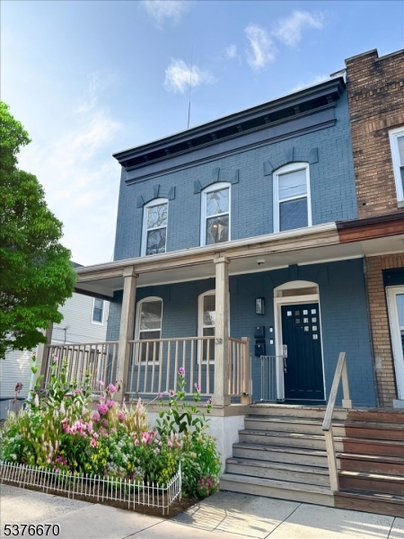 Montclair Twp., NJ 07042,38 Willowdale Ave Unit 2