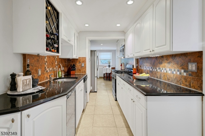 Summit City, NJ 07901,41A Middle Ave