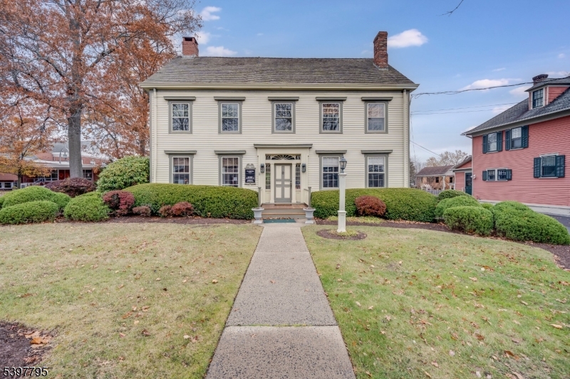 186 Main St, Chatham Boro, NJ 07928