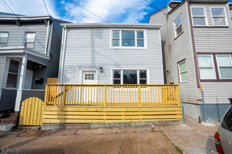 40 N York St, Paterson City, NJ 07524