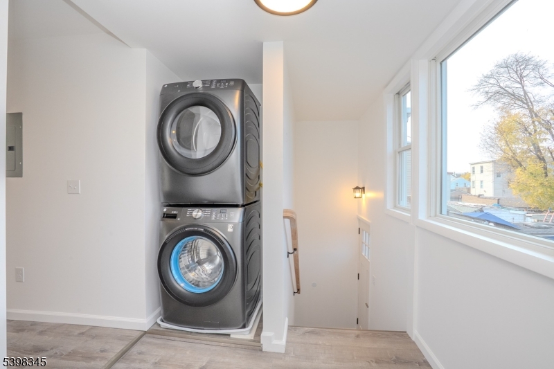 Paterson City, NJ 07524,40 N York St