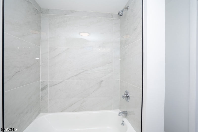 Paterson City, NJ 07524,40 N York St