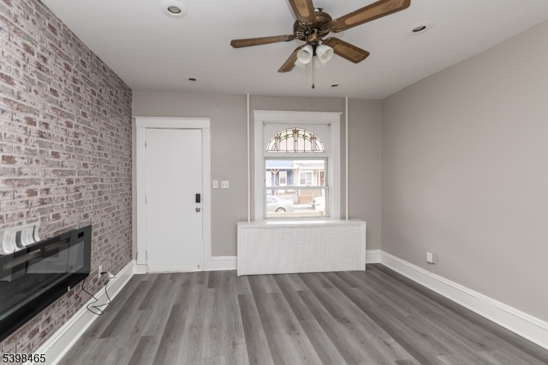 Phillipsburg Town, NJ 08865,601 S Main St