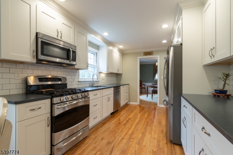 Morris Twp., NJ 07960,6 Rolling Hill Dr