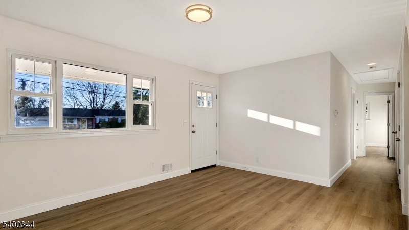 Neptune Twp., NJ 07753,8 Norman Dr