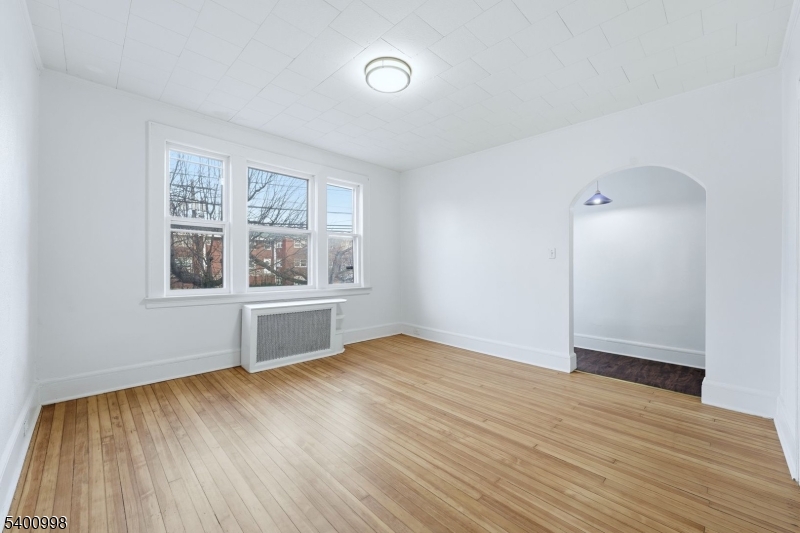 Belleville Twp., NJ 07109,71 Newark Ave