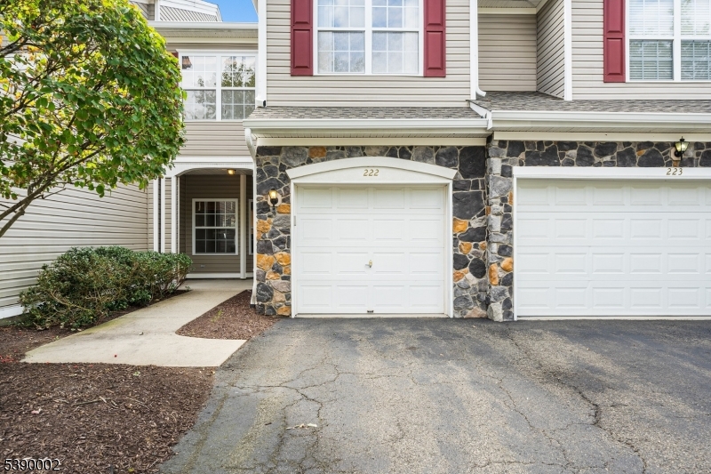 Pompton Lakes Boro, NJ 07442,222 Ridge Dr