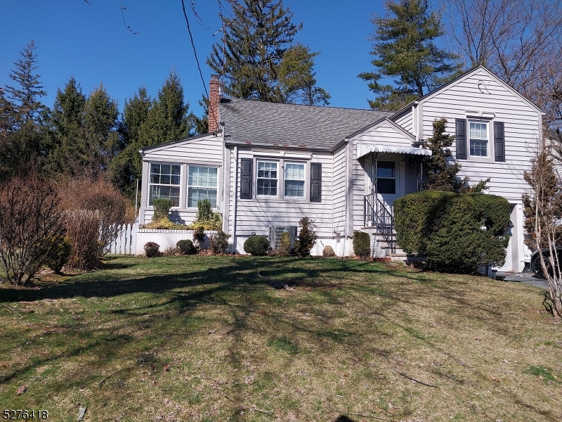 13 Shrump Pl, West Orange Twp., NJ 07052