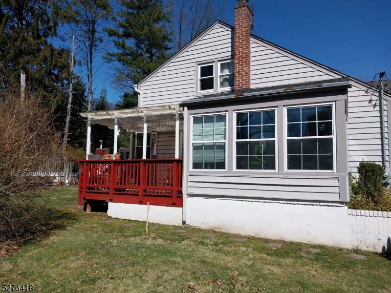 West Orange Twp., NJ 07052,13 Shrump Pl