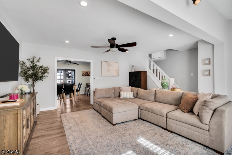 Roselle Park Boro, NJ 07204,201 E Lincoln Ave