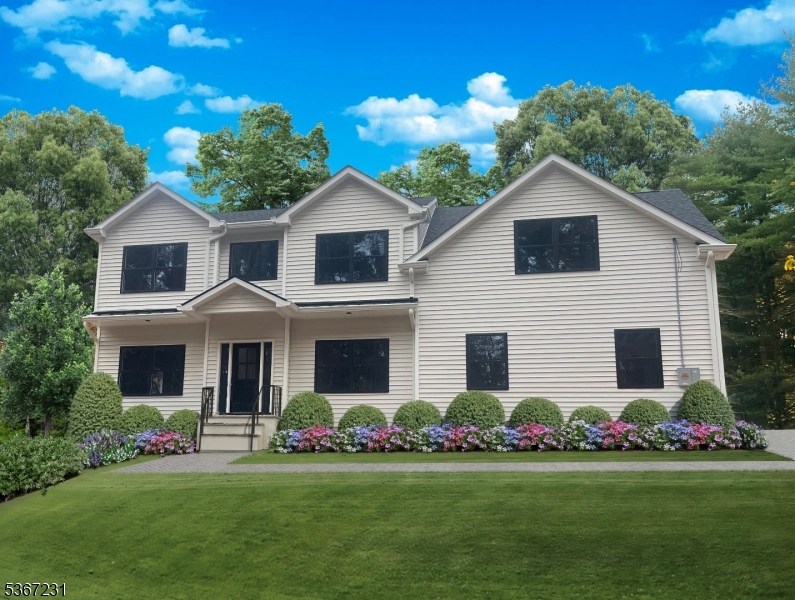 28 Mine Hill Rd, Mount Olive Twp., NJ 07840