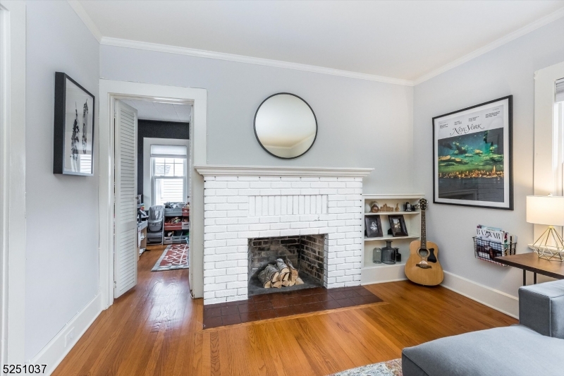 Montclair Twp., NJ 07043,75 Gordonhurst Ave