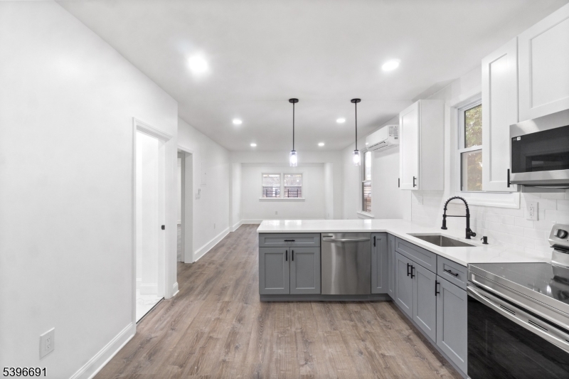 Highland Park Boro, NJ 08904,427 Benner St