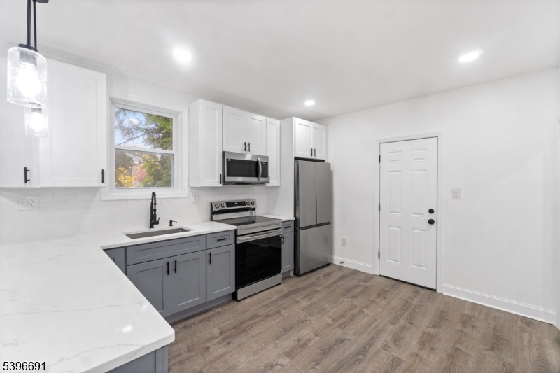 Highland Park Boro, NJ 08904,427 Benner St