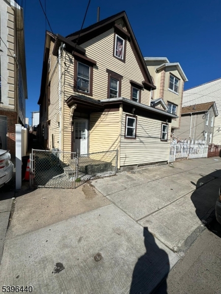Elizabeth City, NJ 07206,310 E Jersey St