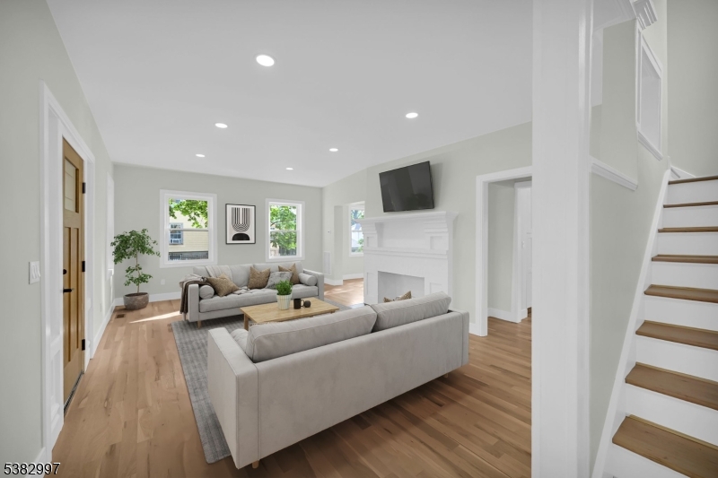 Rutherford Boro, NJ 07070,195 Sylvan St