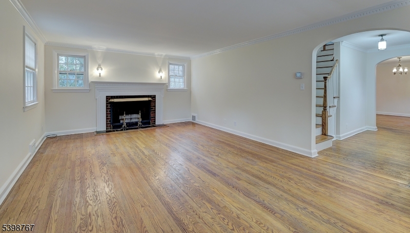 Millburn Twp., NJ 07078,17 Andover Dr