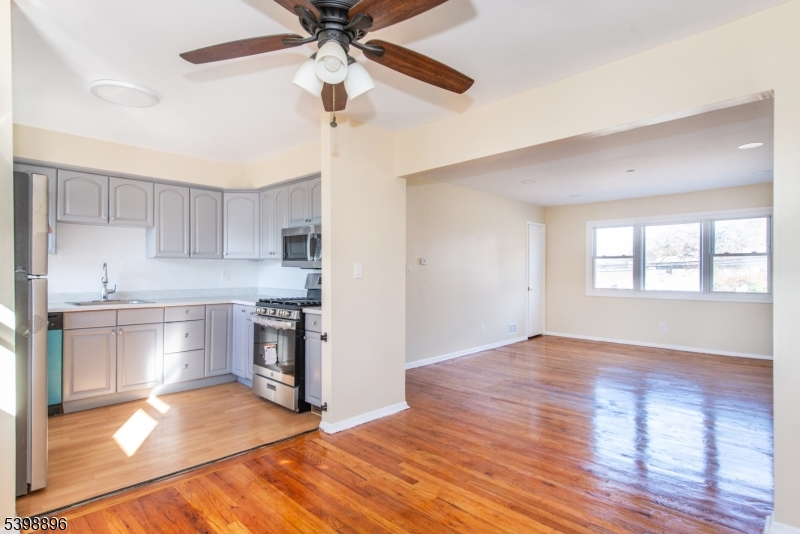 Hackensack City, NJ 07601,413 Essex St