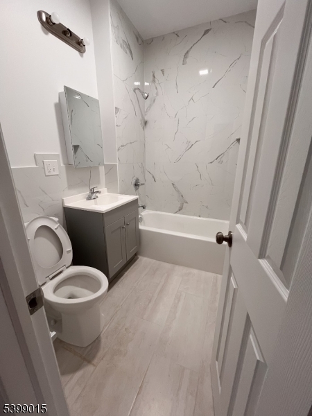 Irvington Twp., NJ 07111,59 Campfield St #2L