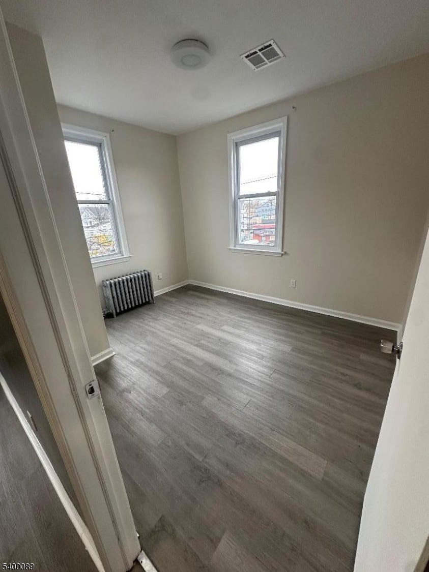 Paterson City, NJ 07524,255 E 16Th St