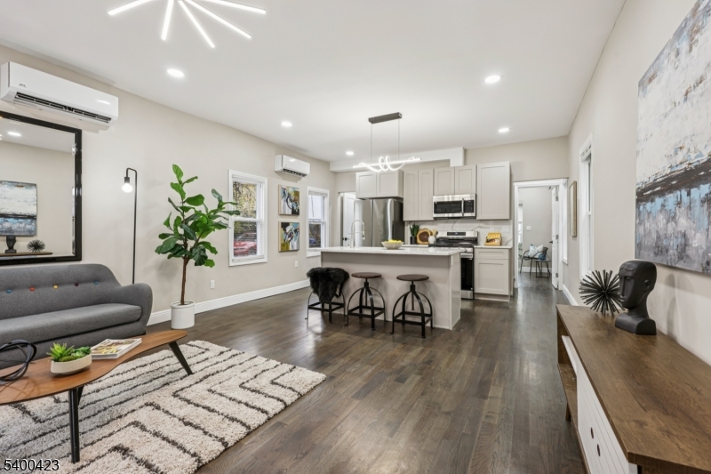 Jersey City, NJ 07305,299 Claremont Ave